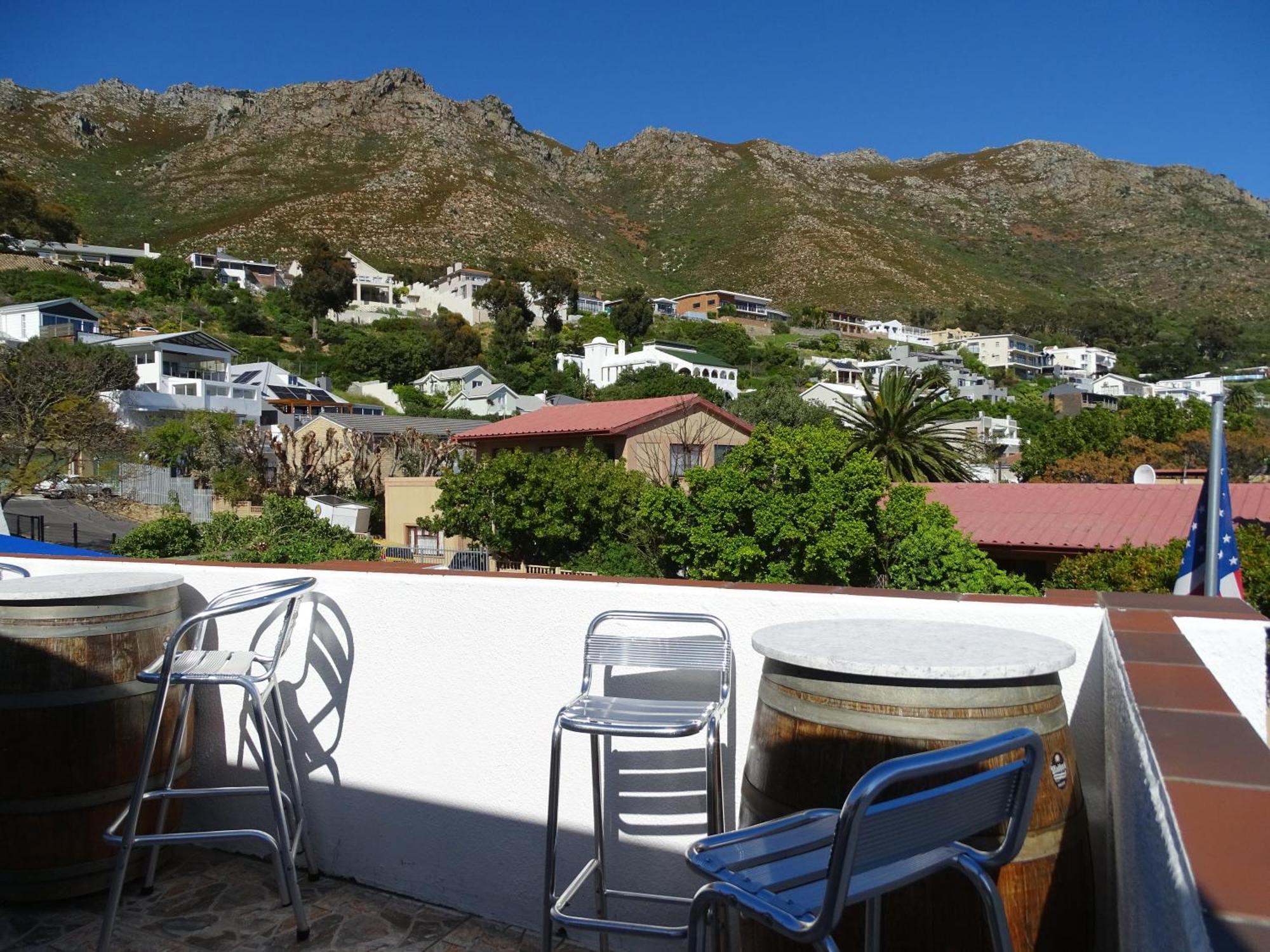 Big Skies Guesthouse Gordonsbaai Buitenkant foto
